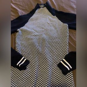 SMARTWOOL SWEATER SHIPS ASAP